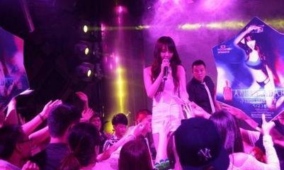 夜场秀在线观看,在线观看尽享视听盛宴  第2张